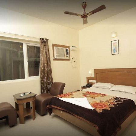 Krishna Inn Csennai Kültér fotó